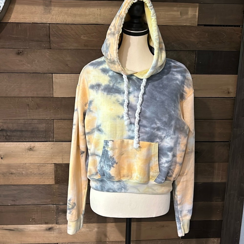 Southern Spirit Women's Tie-Dyed Hoodie Sweatshirt Size Medium